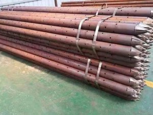 Grouting pipe